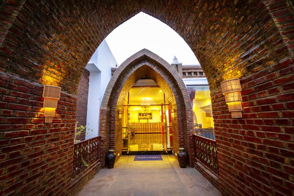 Raza Gyo Hotel Баган Екстер'єр фото