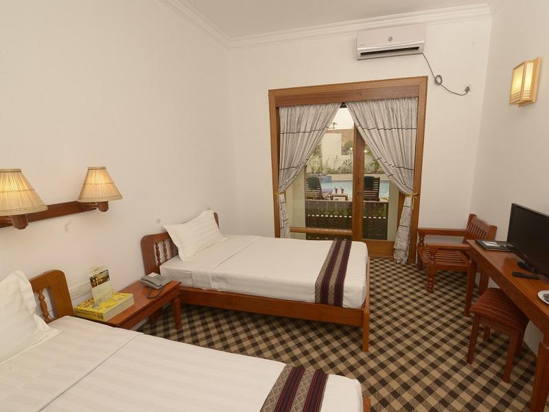 Raza Gyo Hotel Баган Екстер'єр фото